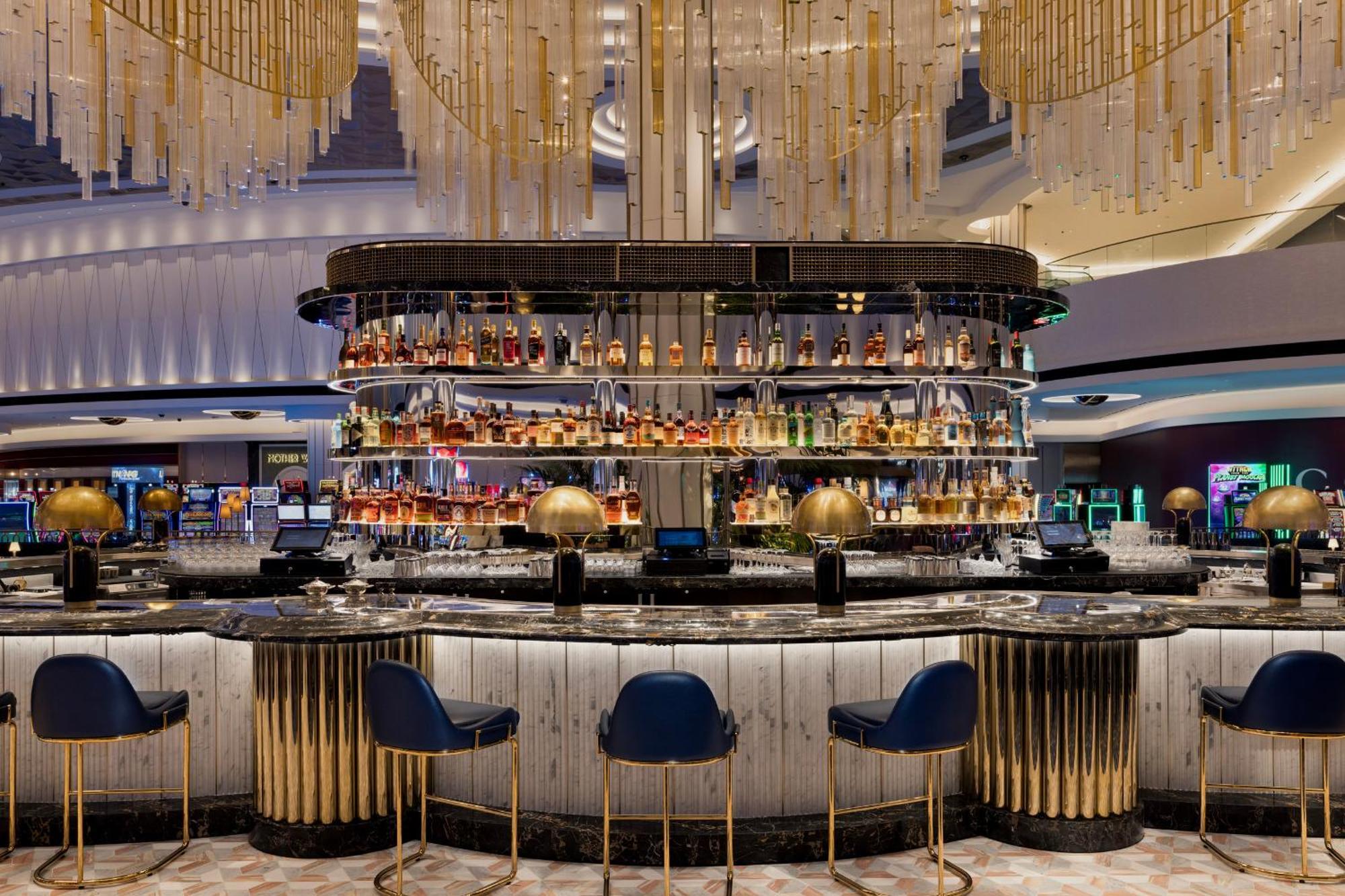 Fontainebleau 拉斯维加斯 外观 照片 The bar at the MGM Resorts in National Harbor, Maryland